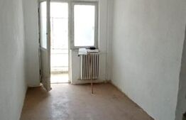 Apartament 4 camere, decomandat, Bals