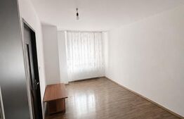 Garsoniera spatioasa transformata in apartament cu 2 camere