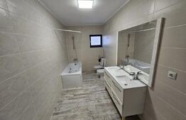 Casa, 180 mp, 5 camere, parcare, curte 260 mp, zona Veteranilor