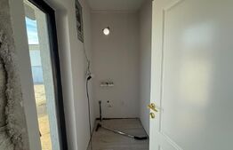 Casa parter, 65 mp utili, 220 mp teren, zona Damila