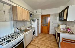 Apartament cu 2 camere, etaj 6, centrala proprie, zona Rovine 