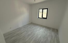 Casa parter, 65 mp utili, 220 mp teren, zona Damila