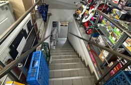 Spatiu comercial , 1300 mp pe 4 nivele, in centrul orasului Filiasi