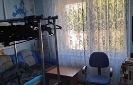 Apartament 3 camere decomandat 70mp, Rovine
