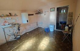 Casă Fratostita 5 camere , 1100 mp curte, deschidere 14,6 m