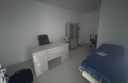 Spatiu comercial, 439 mp, pretabil clinica medicala, vad stradal