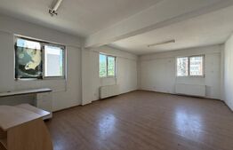 Spațiu comercial, 550 mp, zona Craiovita Noua