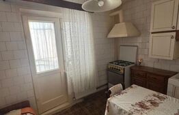 Apartament 3 camere, 68 mp, zona Rovine