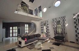 Vila P+1+M, 220 mp, teren 527 mp, zona Damila