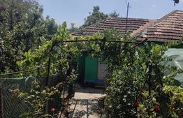 Casa individuala, 32 mp, teren 1.700 mp, comuna Pleșoi