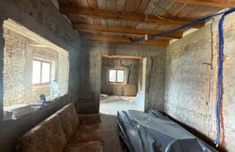 Casa de vaznare 215 mp, teren 1500 mp, zona Gura Vaii