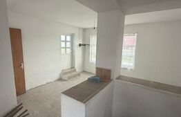 Casa de vanazre, 120 mp, teren 2900 mp, zona Butoiești