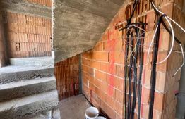Casă P+1 în construcție, 120 mp, 200 mp teren, zona Selgros 