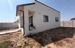 Casă de vânzare, 70 mp, teren 250 mp, zona TopGel-Cârcea