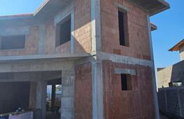 Casă de vânzare, 143 mp, teren 712 mp, zona Cârcea