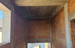 Casă de vânzare, 143 mp, teren 712 mp, zona Cârcea