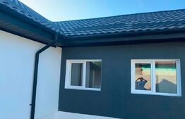 Casa moderna ,100 mp utili, 910 mp teren in  ALMAJ ,la 15 km distanta de CRAIOVA