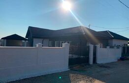 Casa moderna ,100 mp utili, 910 mp teren in  ALMAJ ,la 15 km distanta de CRAIOVA