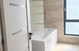 Apartament 3 camere, 100 mp, zona Medicina
