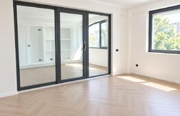Apartament 3 camere, 100 mp, zona Medicina