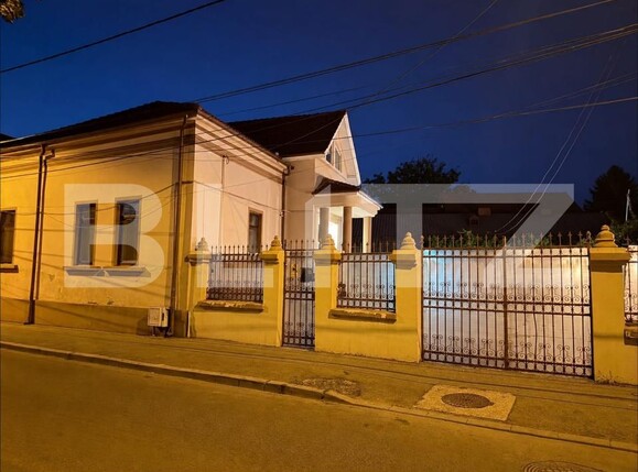 Casa de vânzare 6 camere Central - 204873CV | BLITZ Craiova | Poza1