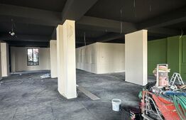 Spatiu comerical, 350 mp, zona Jumbo