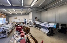 Hală industrială 390.17mp, teren 2.045 mp, afacere tipografie la cheie