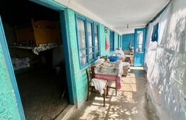 Casa de vacanta, 50 mp, 10.000 mp teren, zona Ungureni
