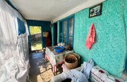 Casa de vacanta, 50 mp, 10.000 mp teren, zona Ungureni