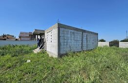 Teren intravilan cu construcție nouă și utilități – Brădești | 1.172 mp