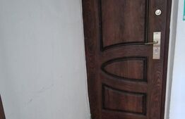 Apartament 3 camere, 50 mp, zona Bals