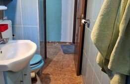 Apartament 3 camere, 50 mp, zona Bals