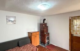 Casa 70 mp, 1700 mp teren, sat Tarnava 