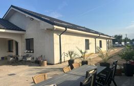 Casa 330 mp, teren 3.080 mp, zona Cosoveni