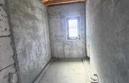 Casa la rosu P+1 203.60 mp, teren 478 mp, zona Damila