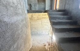 Casa la rosu P+1 cu teren 478 mp, zona Damila