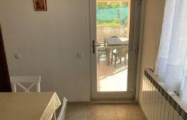 Casa pe parter, 2 dormitoare, 65 mp, teren 250 mp, zona Simnicul de sus 