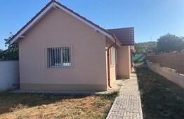 Casa pe parter, 2 dormitoare, 65 mp, teren 250 mp, zona Simnicul de sus 