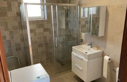 Casa pe parter, 2 dormitoare, 65 mp, teren 250 mp, zona Simnicul de sus 