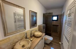 Apartament pe doua niveluri, 4 camere, 96.50 mp, zona Ultracentrala