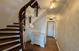 Apartament pe doua niveluri, 4 camere, 96.50 mp, zona Ultracentrala