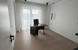 Penthouse 3 camere, 133.5 mp, Centru, zona Pirelli