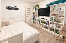 Apartament 3 camere semi, zona Puskin