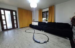 Casa 3 camere, 2 bai, 72 mp, teren 251 mp, zona Damila