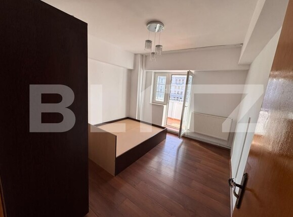 Apartament de vânzare 3 camere Ultracentral - 206258AV | BLITZ Craiova | Poza4