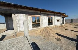 Casa Parter, 125 mp utili, 470 mp teren , zona Malu Mare