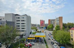 Apartament 4 camere 90 mp - Bloc 4 etaje cu Lift – Centru, Hotel Ramada
