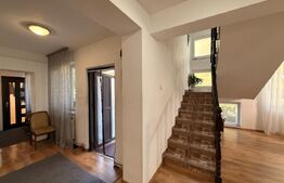 Casă S + P + E + M 232 mpu, 238 mp teren cu foișor, Centru