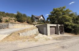 Casă P + M, 190 mp, 2421 mp teren cu foișor, Leamna de Jos