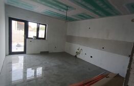Casa 145mp utili, 450mp teren, 2 fronturi stradale, Balta Verde